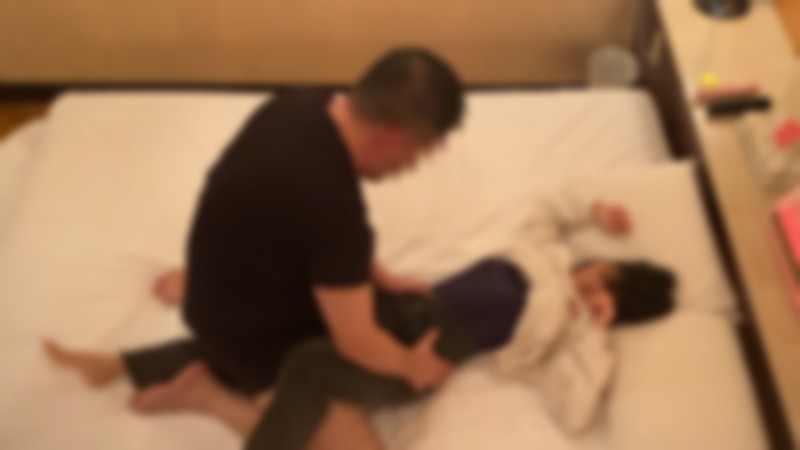 FC2-PPV-2876733 - R-chan, who graduated from J0 this year at Aniota [18 years old] [2nd] Spreads her pussy with her fingers and pleads with a crying v