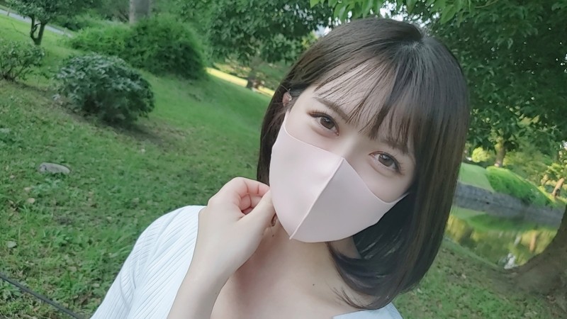 FC2-PPV-2225938 - Outdoor obscenity of a beauty clinic receptionist in the garden... Brought into a closed room and cum inside her elegant body wrappe