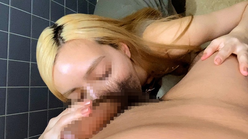FC2-PPV-2132750 - [Outflow] *Discontinued* S-class magazine model celebrity August long vacation Blow leaked during an incognito trip [Caution in hand