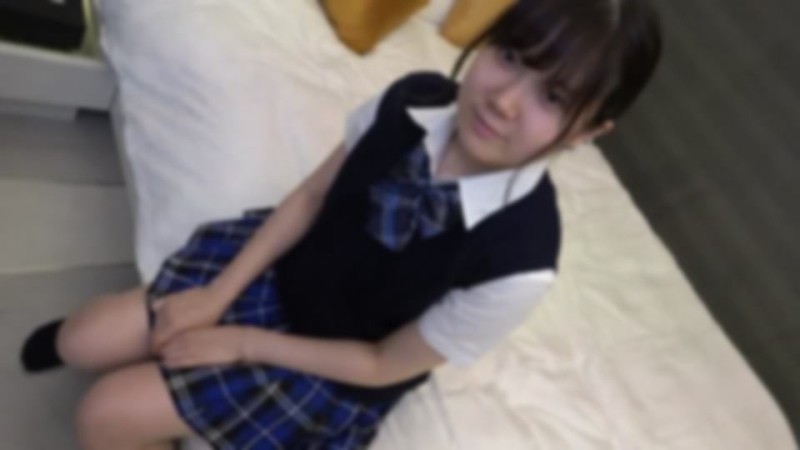 FC2-PPV-2366399 - An innocent 18-year-old third-year student.  - She is the first rich sexual experience of a fair-skinned slender girl who serves as 