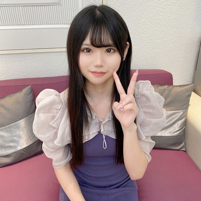 FC2-PPV-3939632 - Erina-chan, 18 years old, slender and has beautiful legs, attends Rikkyo University.  - Wanting money to play with friends, she was 