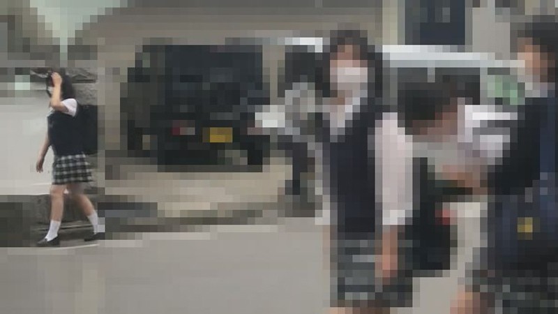 FC2-PPV-2968096 - A black-haired beautiful girl from a private girls' school ③ Picked up near the school, petit exposure at the parking lot, inse