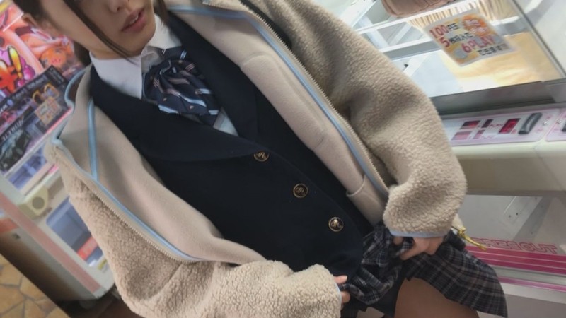 FC2-PPV-1212930 - [Individual shooting] Prefectural general course ① Innocent fair-skinned girl.  - From being exposed at an arcade to playing with he