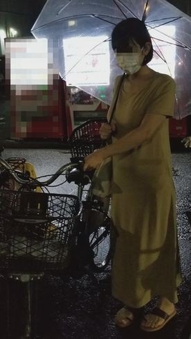 FC2-PPV-2231059 - fc2-ppv 2231059 [Individual] A newlywed pregnant woman with black nipples, commits with two strange sticks and pollutes the inside o