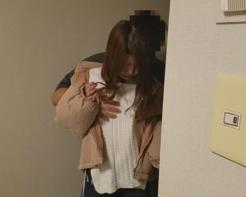 FC2-PPV-1591011 - [Individual] Humiliated a naive young wife who was married at a different age due to company bankruptcy with a stranger's stick