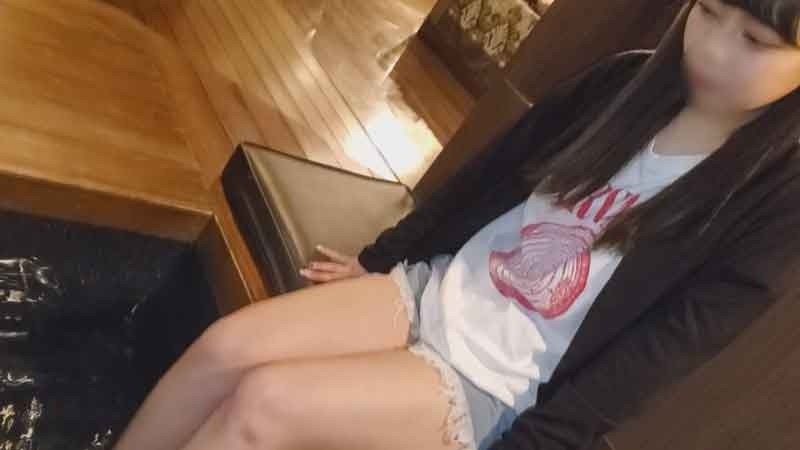FC2-PPV-1412577 - [Uncensored] Sensitive and naive country girl, sleepover sex, continuous vaginal cum shot (57 minutes)