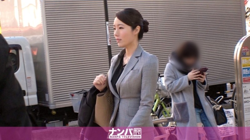 200GANA-2264 - Seriously flirty, first shot.  - 1463 Picking up a beautiful woman in a suit during route sales!  - I thought that she was a person fro