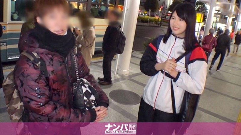 200GANA-2242 - Seriously flirty, first shot.  - 1447 Get a 175cm tall busty sports JD!  - !  - A serious badminton girl is put on the pace of an actor