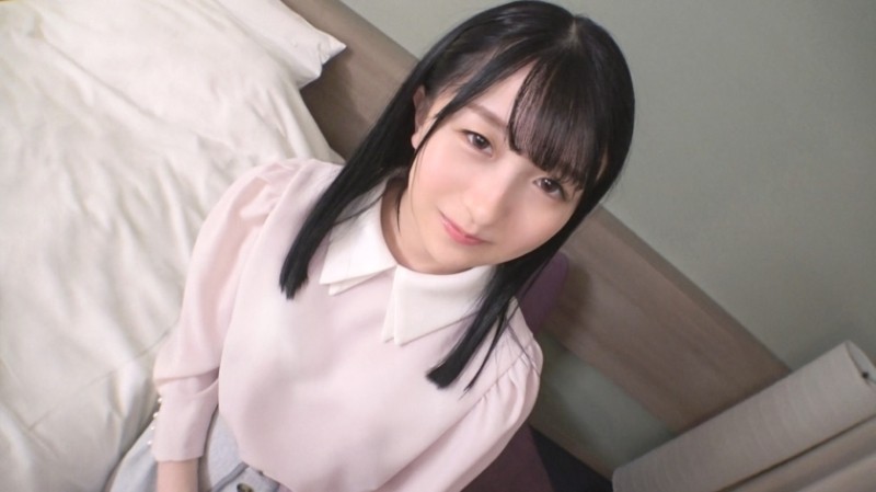 SIRO-4463 - [First shot] [Fair-skinned beautiful breasts] [Neat and clean girlfriend's stupidity] A neat and clean girlfriend who is dating a sen