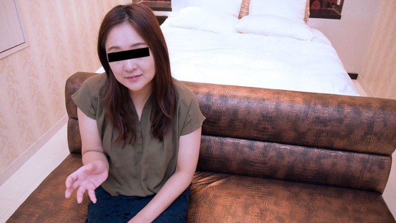 Pacopacomama-101818_358 - addicted to gambling and meat sticks