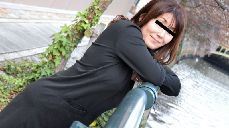 Pacopacomama-101319_189 - A subjective date with a bristling sukimono wife