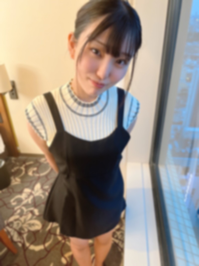FC2-PPV-3865704 - Oil play with the super cute goddess!  - Slimy oil, love juice, sweat, and me.