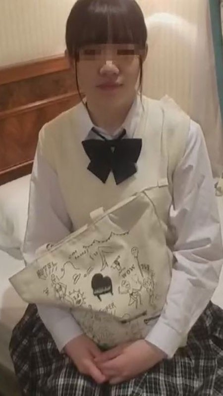 FC2-PPV-1465918 - [Individual shot] Prefectural Department of Commerce ② Literary girl.  - Meet up on the way home from school and take the first inse