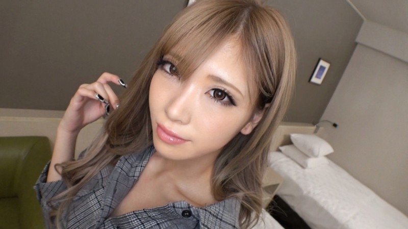 SIRO-4013 - [First shot] [Super cute gal] [Cheeky Kansai girl] Cheeky 18-year-old gal puts all her strength into her cock.  - AV application on the ne