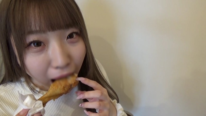 FC2-PPV-3537145 - [Limited quantity 2980pt → 490pt] Momoka-chan, who needs money to contribute to the promotion, is dazzled by money and accepts Gonzo