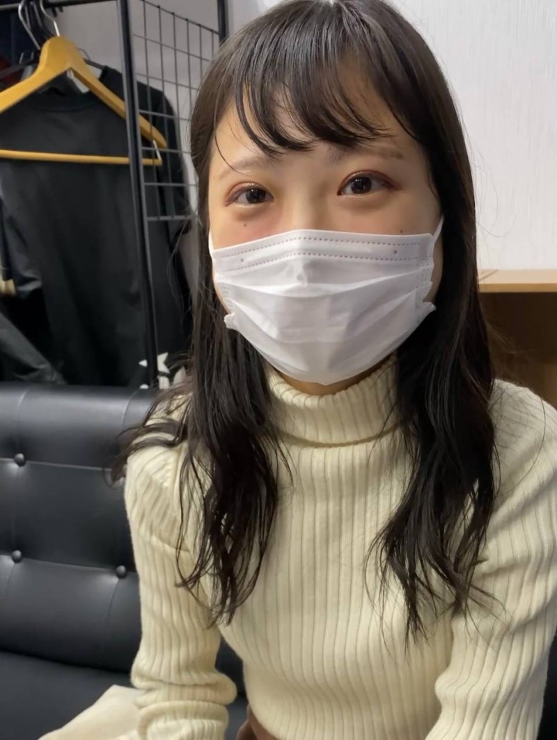 FC2-PPV-4218492 - * Thin Moo * Behind the scenes of an unscrupulous delivery health store [Sayaka] A completely amateur who came for an interview is e