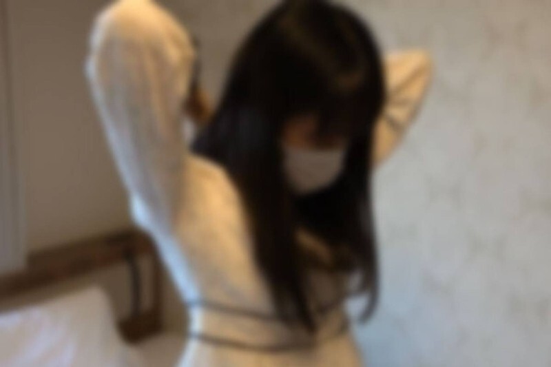 FC2-PPV-4664531 *80% off for first-time purchases until 4/18* [Uncensored] [Amateur individual shooting] Unable to pay her premiums for her idol activ