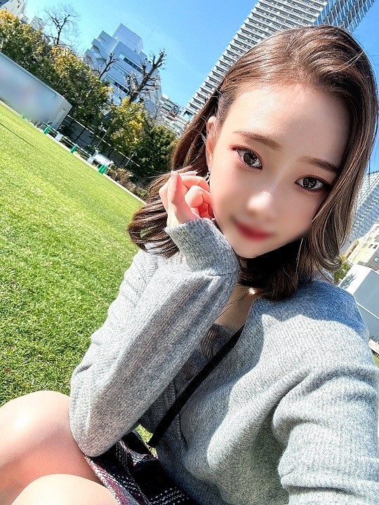 FC2-PPV-3569915 - [Personal photography] A couple who made a buzz on SNS**!  - A cat-eye tsundere with pure white skin Gonzo video of vaginal cum shot